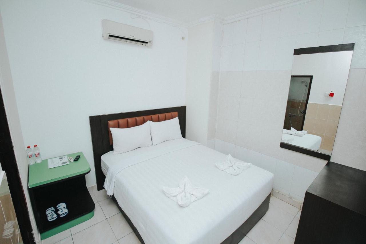 Hotel New Lilik Magelang Kültér fotó