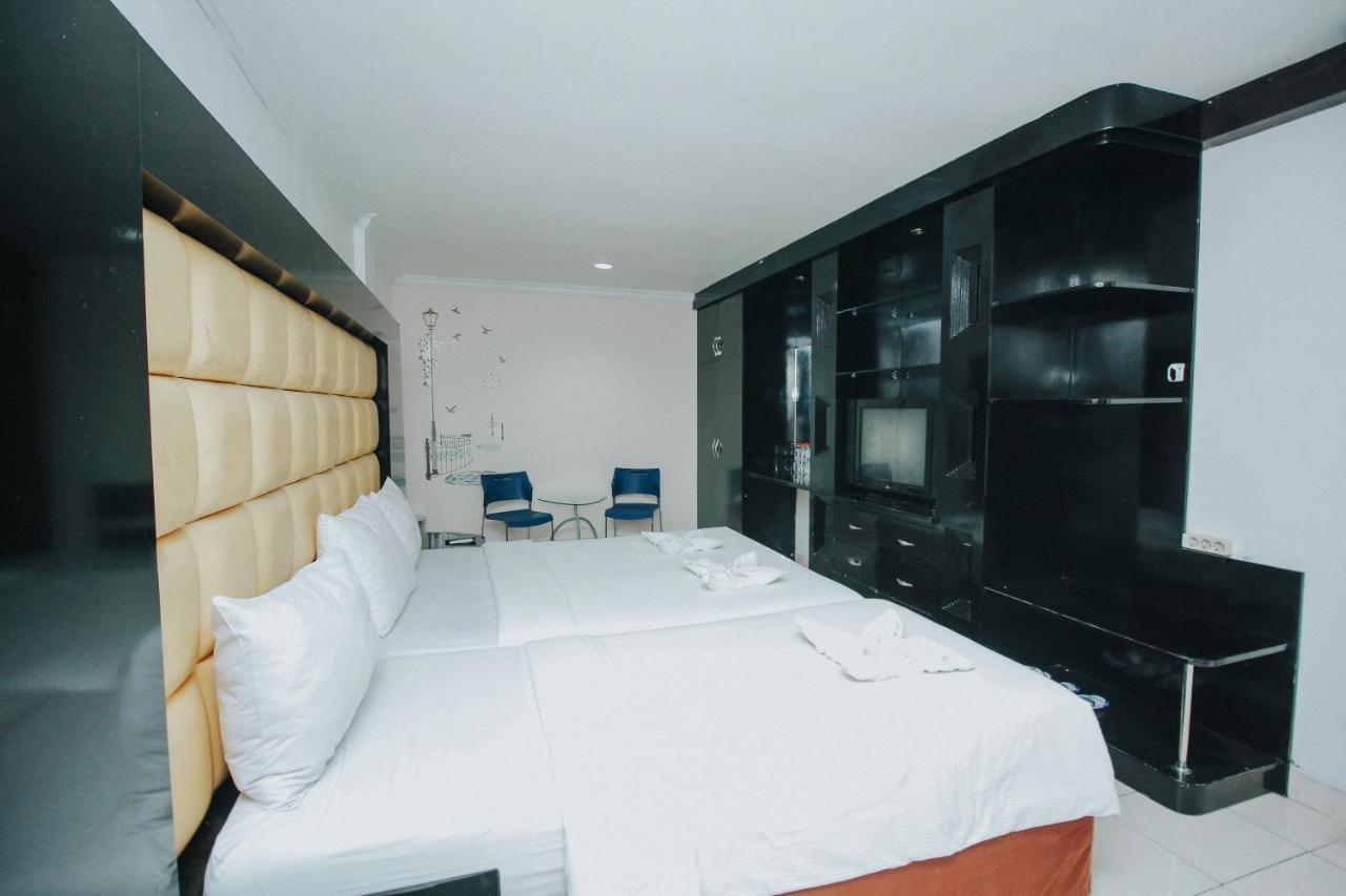 Hotel New Lilik Magelang Kültér fotó