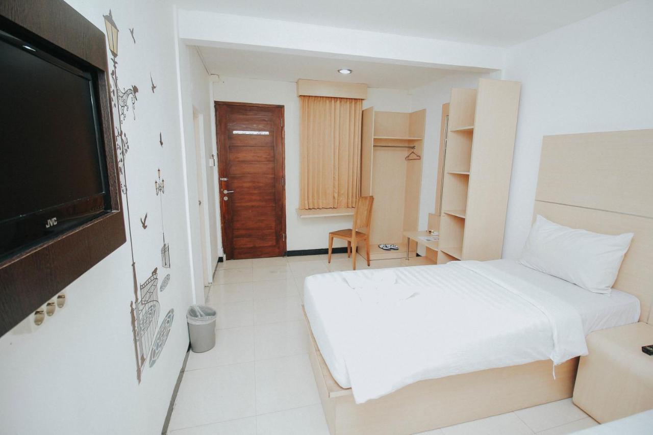 Hotel New Lilik Magelang Kültér fotó