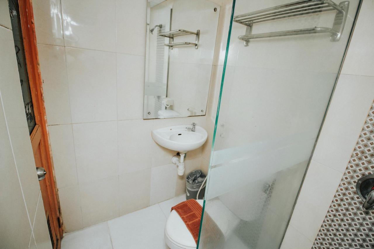 Hotel New Lilik Magelang Kültér fotó